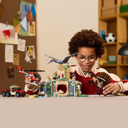LEGO Jurassic World Spinosaurus e Quetzalcoatlus Missão Aérea - Inclui 2 figuras de dinossauros, caminhão e helicóptero de brinquedo, além de 4 minifiguras - Presente de dinossauros para meninos e meninas a partir de 8 anos - 76976