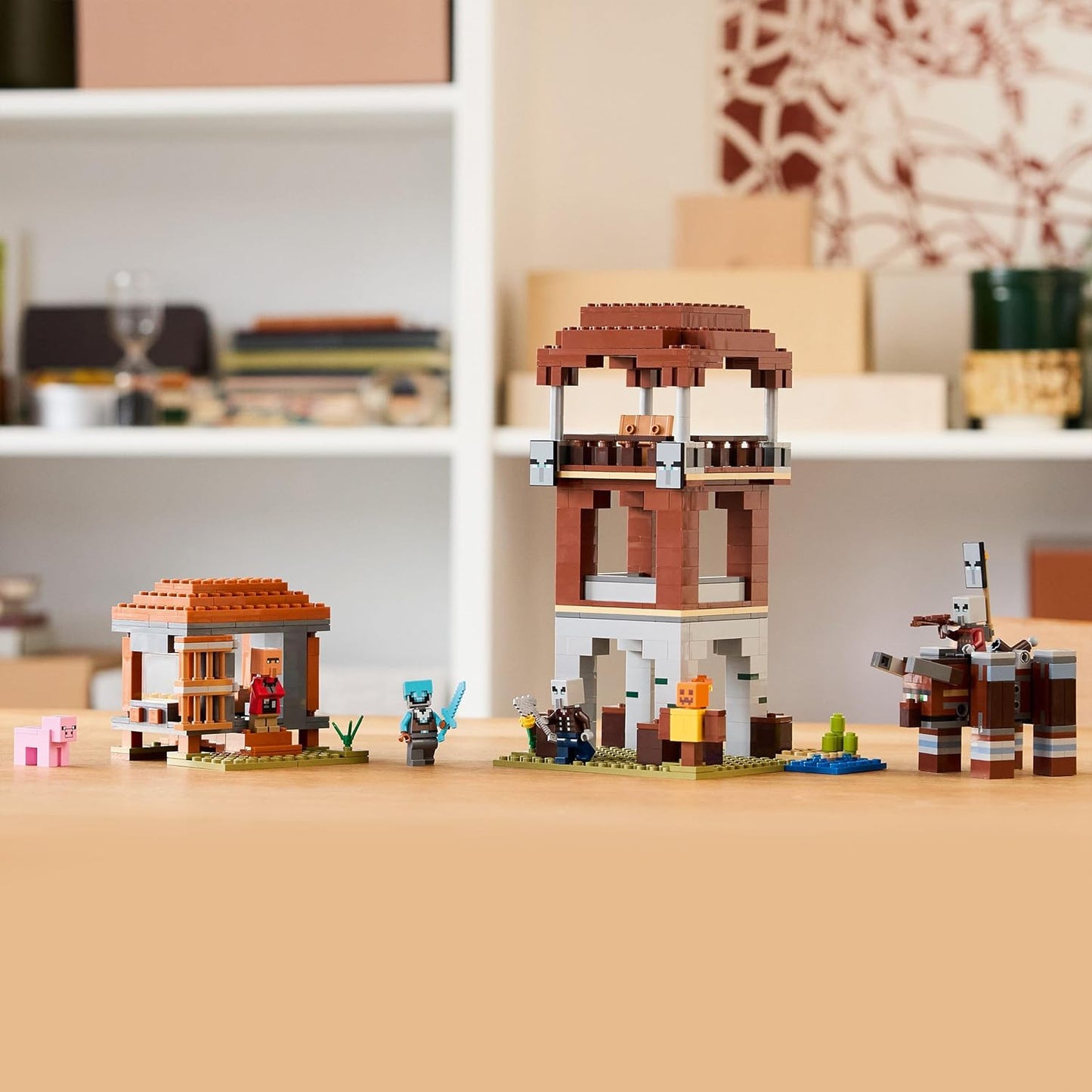 LEGO Minecraft The Pillager Outpost and Ravager - Brinquedo de construção de fortaleza de vila, incluindo uma figura de Ravager articulável com função de mandíbula estalando - Presente para meninos e meninas a partir de 8 anos - 21278