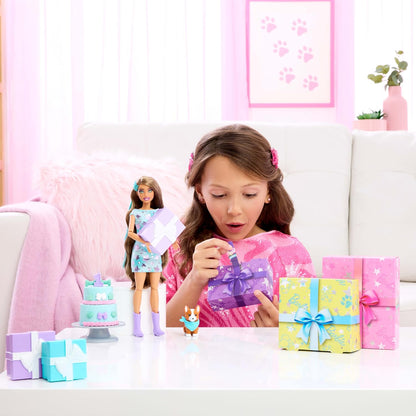 Barbie Party Unboxed Boneca e Acessórios, Azul - Estrelas, Série de Aniversário de Animais de Estimação Estrelas, Corações, Laços, Conjunto com 10 Surpresas, Incluindo Mudança de Cor e Atividade de Decoração de Bolo