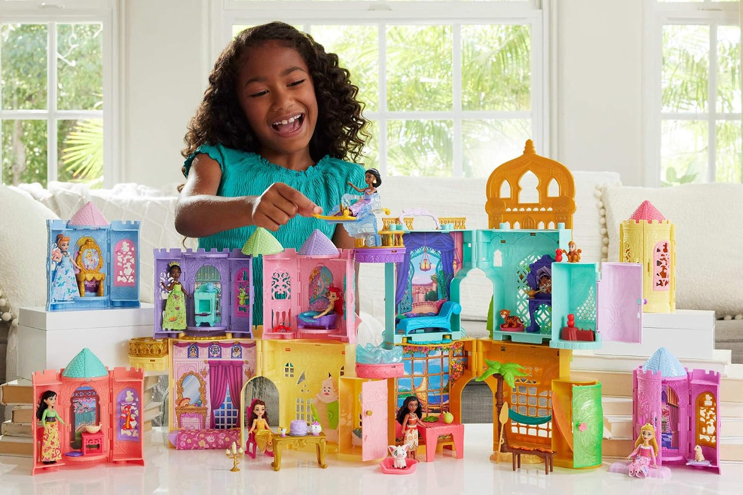 Mattel Disney Princess ou Villains – Torre e Mini Boneca (Personagem pode variar) | Inclui mini boneca surpresa e conjunto de brinquedo "Storytime Stackers" (Torre) com 3 a 4 acessórios, inspirado nos filmes – JBL46
