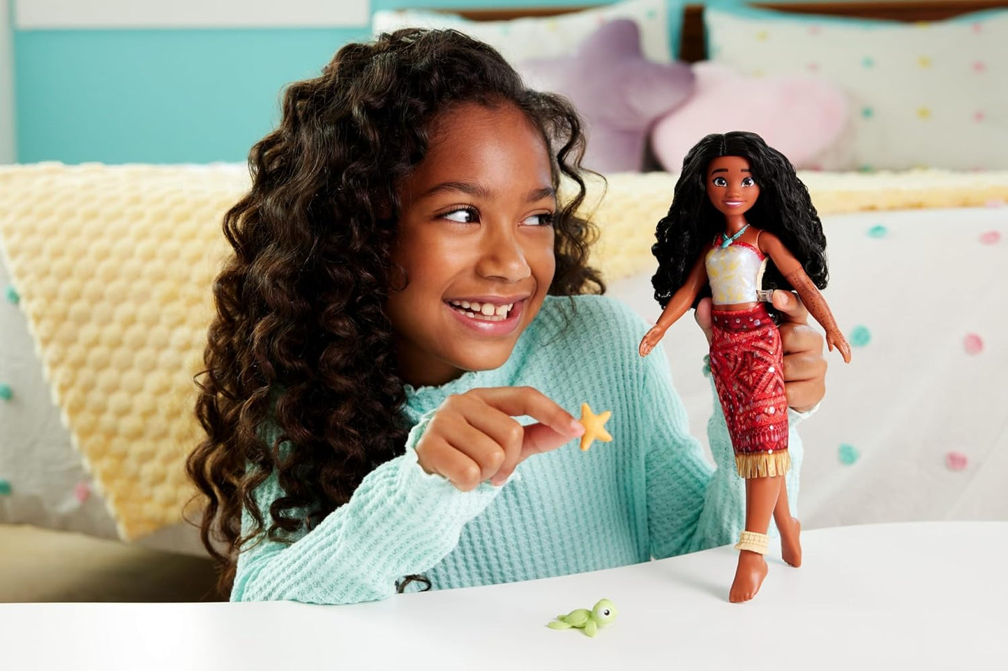 Mattel Boneca Disney Moana 2 Tautai Moana (Versão Aquática) com Acessórios | Boneca Moana com Traje Característico, Corpete que Muda de Cor, Pernas que se Movem (Movimento de Natação) e Amigo Animal – Inspirada no Filme, JFF08