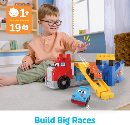 MEGA Brinquedo de blocos BLOKS First Builders "Build & Race Rig" para crianças pequenas; fácil de guardar — os blocos podem ser acomodados dentro do caminhão.