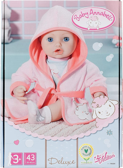 Baby Annabell Conjunto de Banho Deluxe 43cm - Estampa de Asas de Anjo e Ovelhas - Fácil para Mãos Pequenas, Brincadeiras Criativas Promovem Empatia e Habilidades Sociais, Para Crianças a partir de 3 Anos - Inclui Roupão, Macacão e Meias