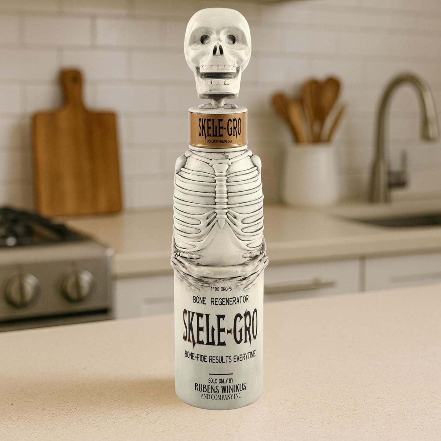 Garrafa de água WOW! STUFF Skele-Gro | Colecionáveis, brinquedos e presentes oficiais de Harry Potter do Mundo Mágico, 6,5 x 6,5 x 24,7 cm