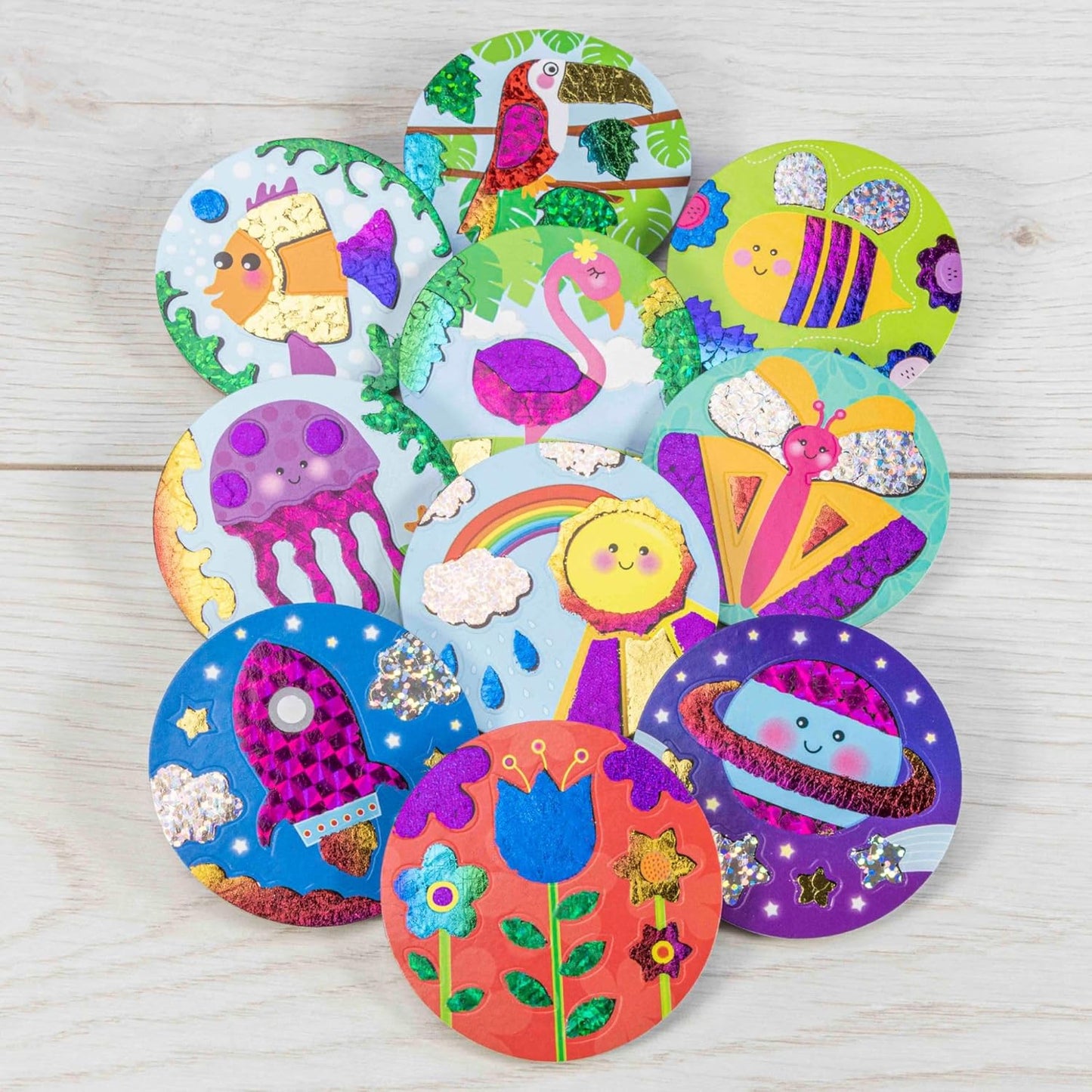 Galt Toys, Fab Foil Art, Kit de artesanato para crianças, a partir de 6 anos e brinquedos, Galt Fab Foil Art, kits de artesanato criativo para crianças e conjunto de atividades divertidas de arte em folha para crianças, meninas e meninos.