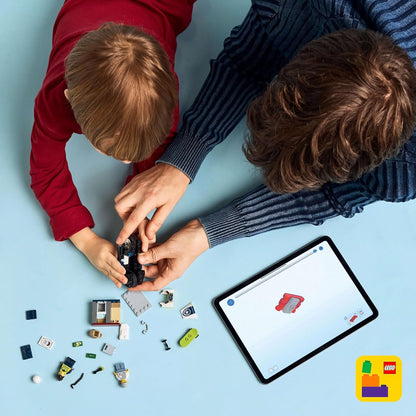 LEGO Conjunto de perseguição de motocicleta da polícia City com uma motocicleta de brinquedo, 2 minifiguras, minicaixa eletrônico e um skate - Presente de aniversário para meninos e meninas a partir de 4 anos - 60455