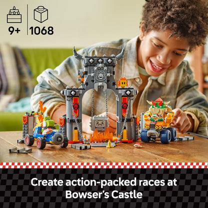 LEGO Super Mario: Mario Kart – Castelo do Bowser - Conjunto interativo com 2 carros e 4 figuras, incluindo Yoshi - Presente perfeito para crianças a partir de 9 anos - 72039