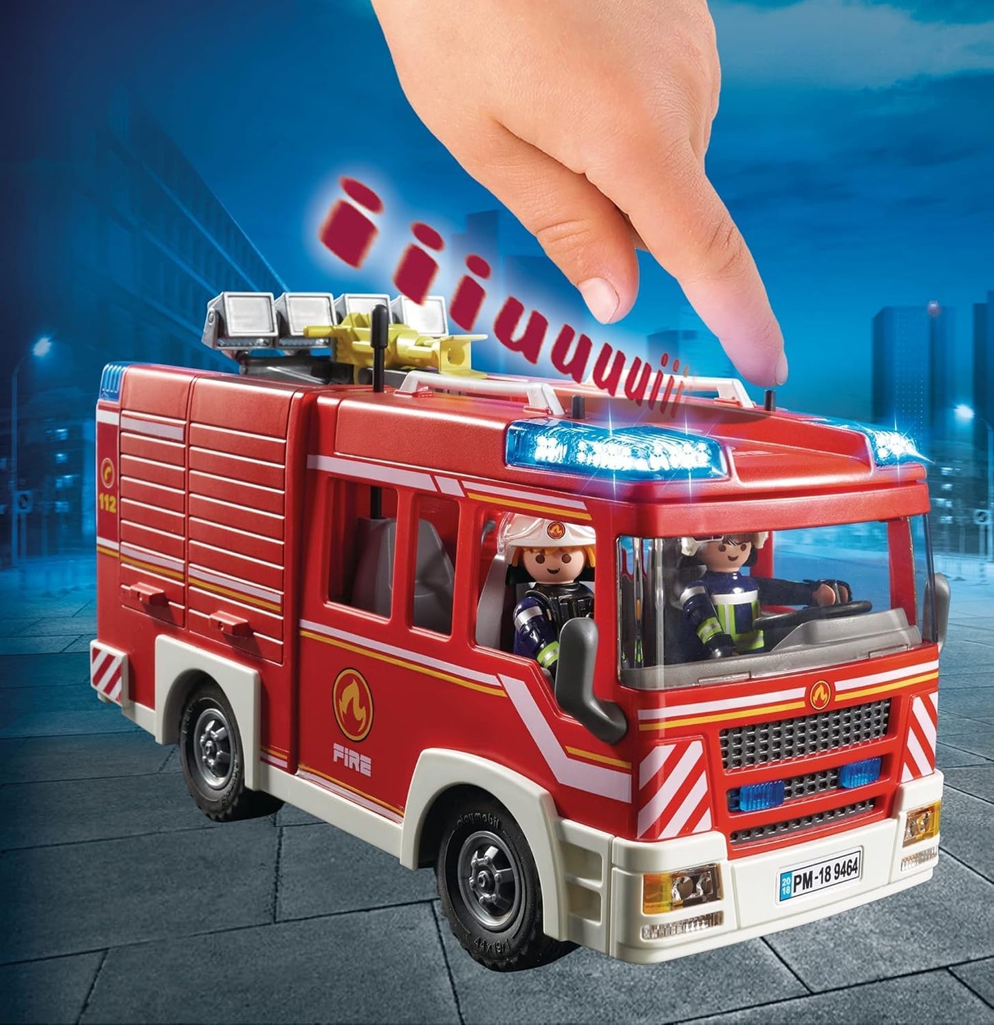 PlayMOBIL 9464 Caminhão de Bombeiros City Action com Canhão de Água Funcional, Bombeiro e Helicóptero - Brinquedo Divertido para Brincadeiras Imaginativas de Faz de Conta - Conjunto Adequado para Crianças a partir de 4 Anos.
