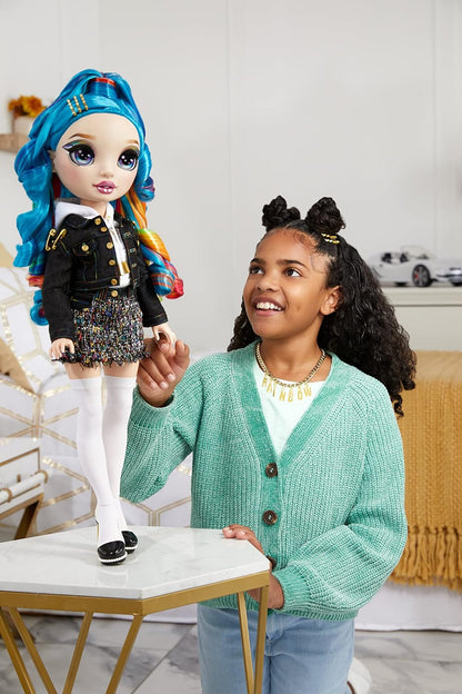 Rainbow High Boneca grande - Brinquedo para crianças - Boneca fashion de edição especial de 60 cm - Cabelo arco-íris multicolorido de 35 cm e mais de 25 acessórios, ótimo presente para crianças, para idades de 6 a 12 anos