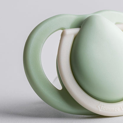 Tommee Tippee Chupetas para recém-nascidos, 0-2 meses, cores suaves, textura fosca, cápsula esterilizadora reutilizável, pacote de 6 chupetas
