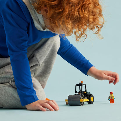 LEGO Rolo compressor de construção de cidade, veículo de brinquedo para meninos, meninas e crianças a partir de 5 anos, conjunto de construção de caminhão modelo com minifigura de trabalhador, brinquedos de engenharia, pequena