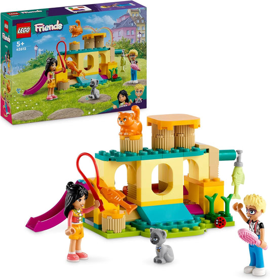 LEGO Friends Aventura en el parque infantil para gatos, juguete de animales con figuras de mascotas y accesorios que incluyen un pez, regalo para niñas, niños y niños a partir de 5 años, incluye personajes de minimuñecas Olly y Liann 42612