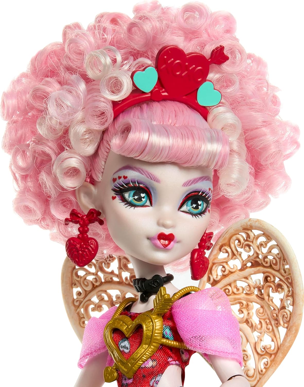 Monster High Boneca Scary Sweet Birthday, Cupid Asteria em vestido de festa rosa e vermelho com acessórios temáticos como convite, balão, presente e muito mais, JBG77