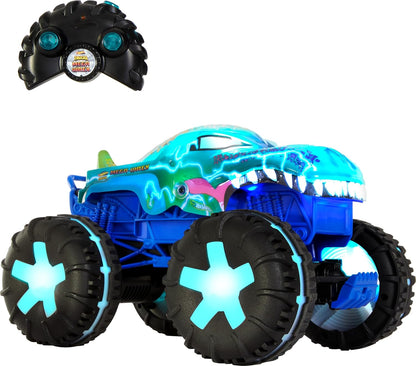 Hot Wheels Monster Trucks Coche de control remoto, vehículo RC a batería Mega-Wrex Alive a escala 1:15 con luces y sonidos