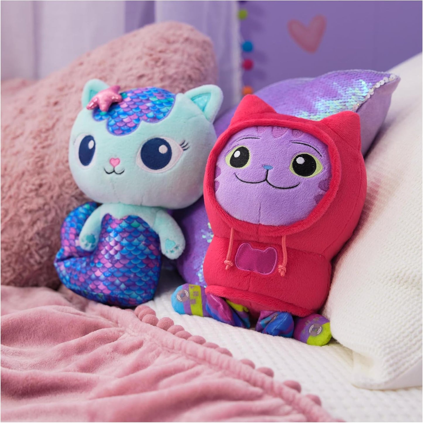 Gabby’s Dollhouse, Sereia-Gata Fin-Tastic, Brinquedo de Pelúcia Premium, Animal de Pelúcia de 25cm de Altura com Cauda de Sereia Móvel, Brinquedo Infantil para Meninas e Meninos a partir de 3 Anos