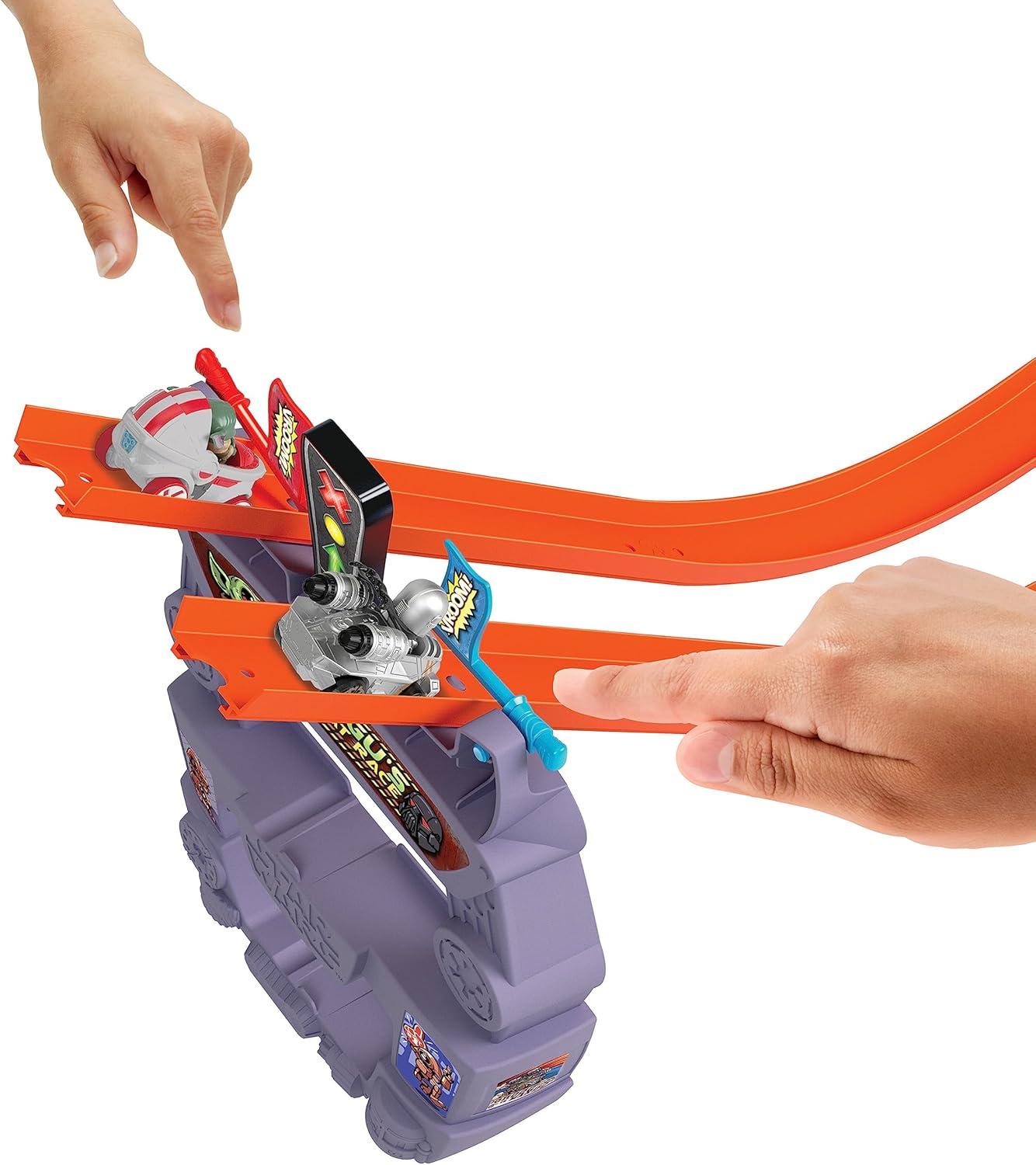 Hot Wheels RacerVerse, Conjunto de Pista de Corrida Grogu's Great Race, Conjunto de Pista Star Wars com Carrinhos Hot Wheels de Metal Fundido Inspirados em Star Wars: Grogu e The Mandalorian, HPL32