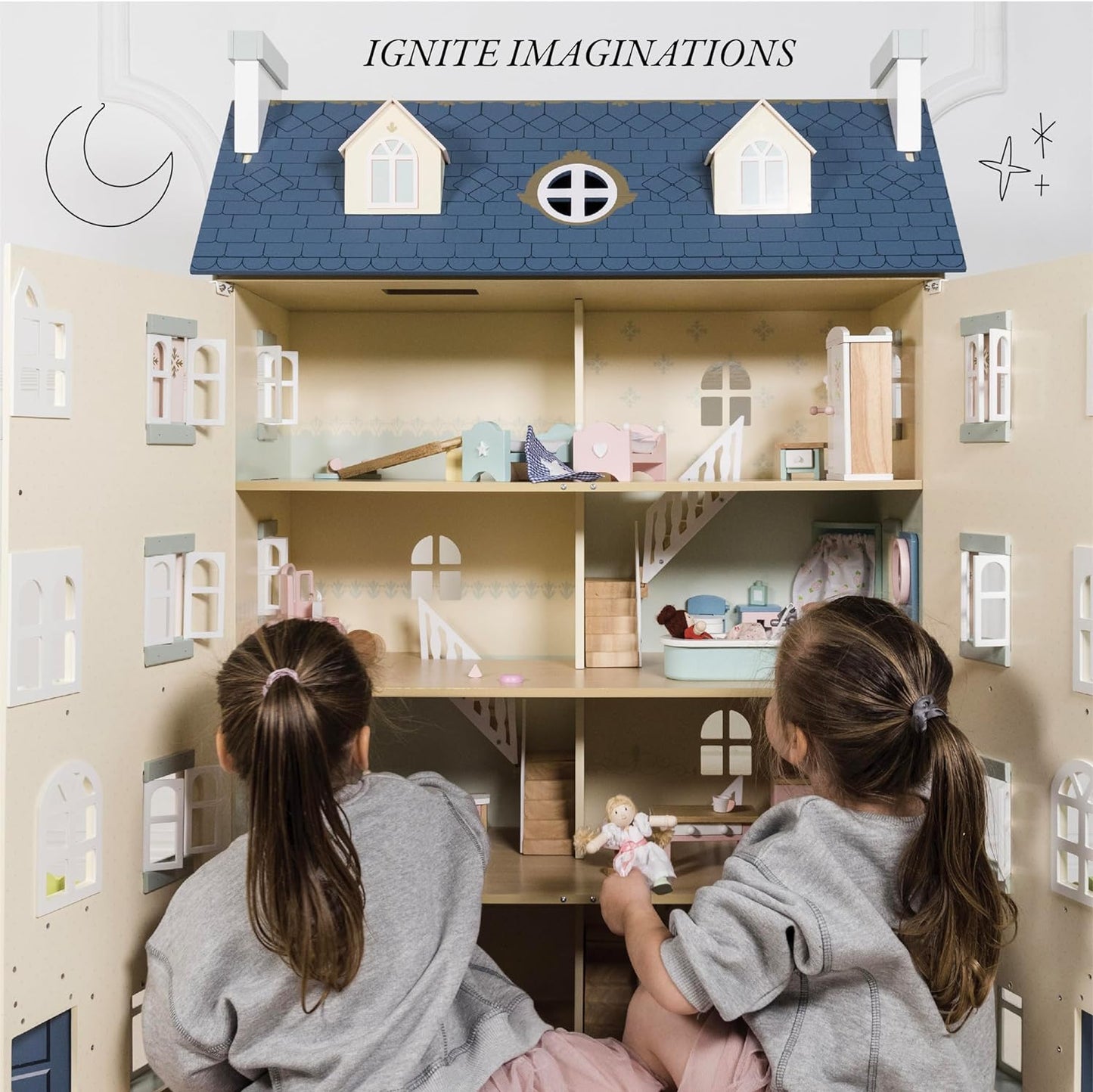 Le Toy Van - Salão da Cerejeira Grande Casa de Bonecas de Madeira | Conjunto de jogos de casa de bonecas de madeira de 4 andares - adequado para maiores de 3 anos