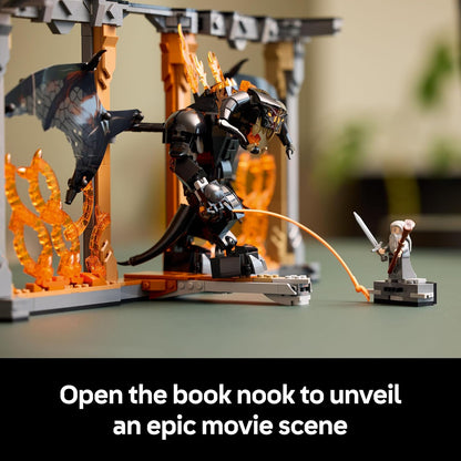 LEGO Ícones O Senhor dos Anéis: Balrog Book Nook - Decoração de estante faça você mesmo com uma minifigura de Gandalf, o Cinzento, e uma figura de dragão - Presente colecionável para fãs - 10367
