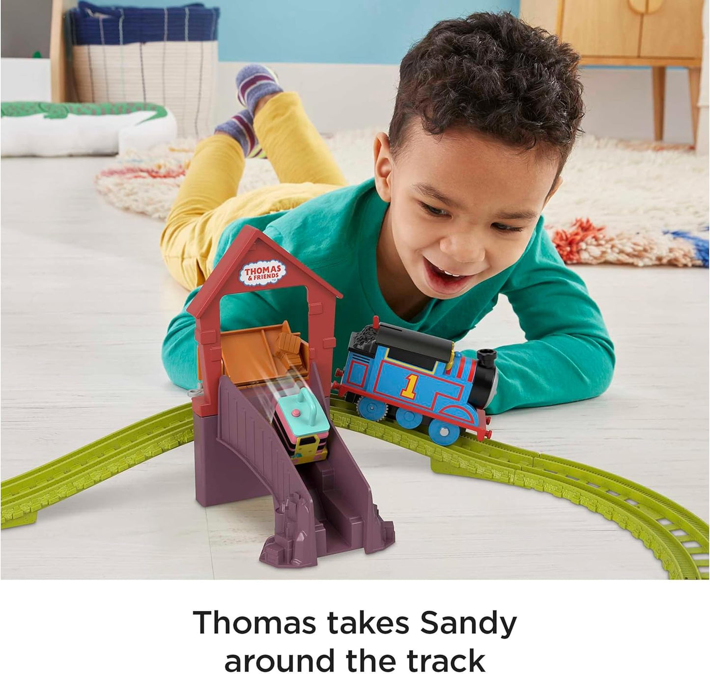 Thomas & Friends Conjunto de Trem Motorizado Fix 'em Up Friends com Carly, o Guindaste, e Sandy, o Trem de Precisão, para Crianças em Idade Pré-escolar a partir de 3 Anos, HDY58, Não Aplicável
