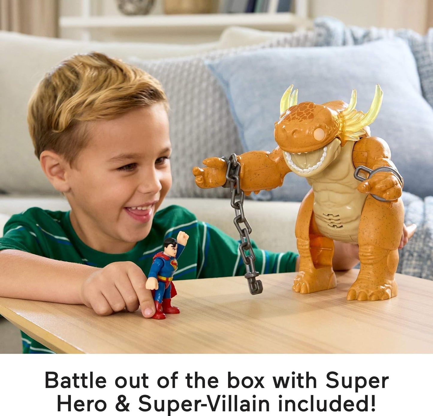 Fisher-Price Brinquedo Imaginext Superman da com luzes, sons, movimento e figura de ação de 7,6 cm, monstro de 25,4 cm com correntes, JDL07
