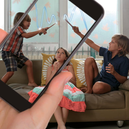 WOW! STUFF Varinha Harry Potter Lumos de 2,13 m com Luz | Presentes, Brinquedos e Colecionáveis Oficiais do Mundo Mágico | Acessório de Fantasia para Brincar de Personagem ou Vestir para Fãs, Meninas e Meninos, de 3 anos ou mais até Adultos