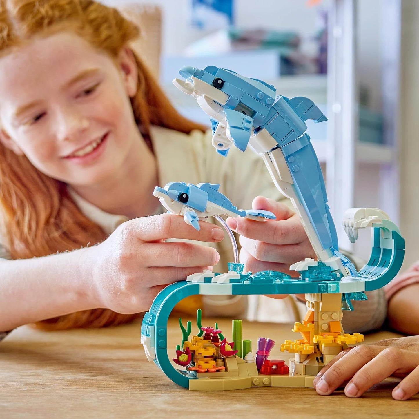 LEGO Creator 3 em 1 Animais Marinhos: Lindos Golfinhos de Brinquedo - Figura de Animal Marinho que se Transforma em Cavalo-Marinho ou Caranguejo - Ideia de Decoração DIY para o Quarto - Presente Criativo para Meninas e Meninos
