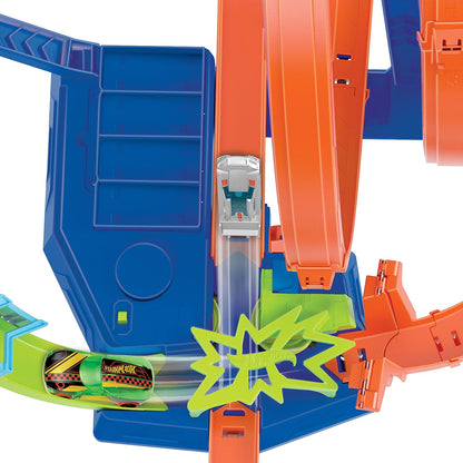 Hot Wheels Pista Epic Crash Dash com 5 Zonas de Colisão, Impulsor Motorizado e 1 Carrinho Hot Wheels em Escala 1:64, Fácil de Guardar, HNL97
