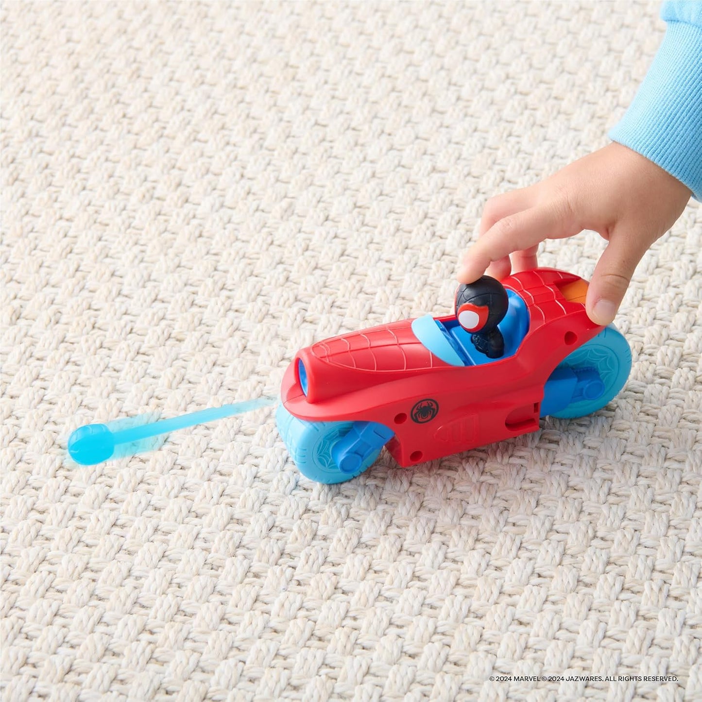 Homem-Aranha e seus amigos incríveis - Marvel Spidey Team Split Racer - Veículo três em um de 21,5 cm com dardos de teia, efeitos sonoros e frases.