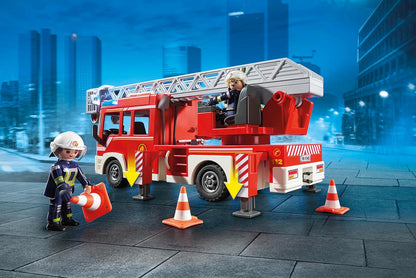 Playmobil 9463 City Action Unidade de Bombeiros com Escada Extensível, Luzes e Sons, brinquedo de bombeiro e helicóptero, brincadeira divertida e imaginativa, conjunto adequado para crianças a partir de 4 anos.