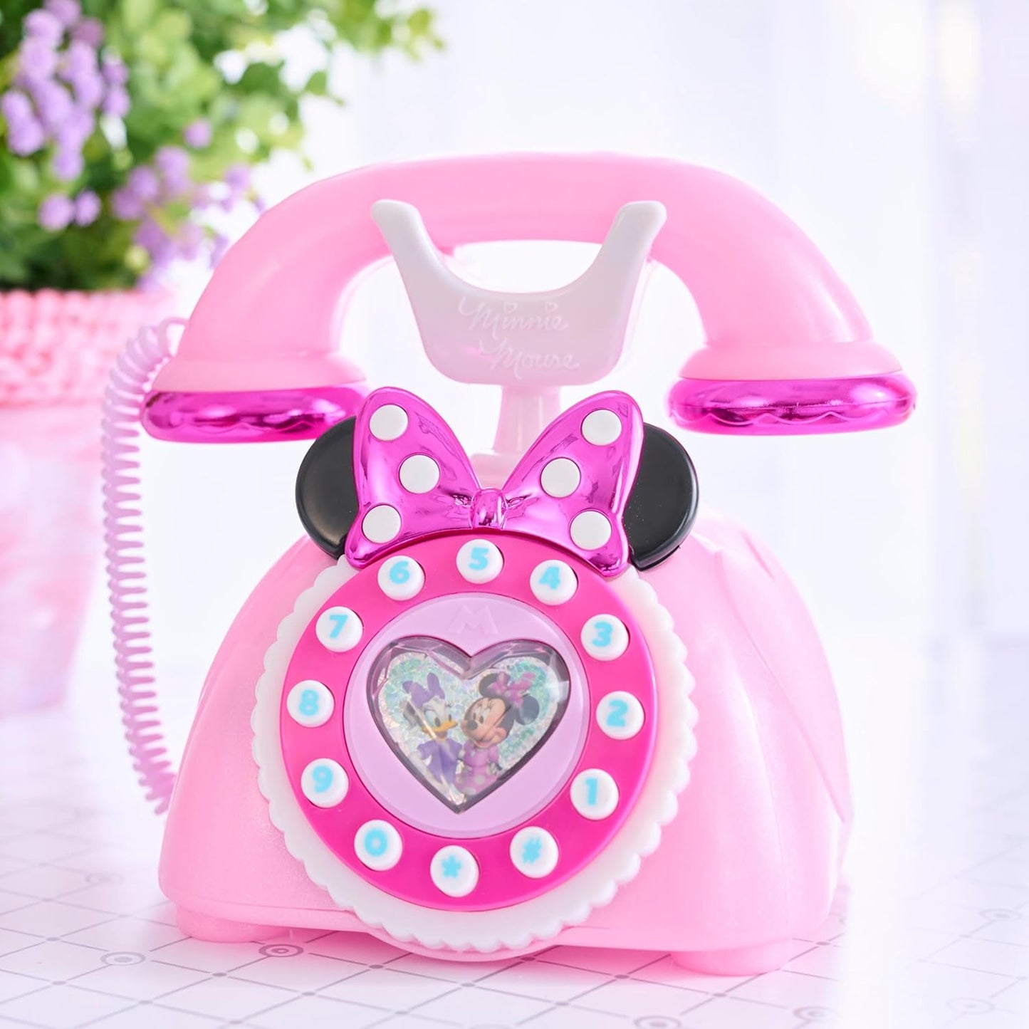 Just Play Disney Telefone infantil Minnie Mouse Ring Me com luzes e sons, rosa, brinquedo para crianças a partir de 3 anos.