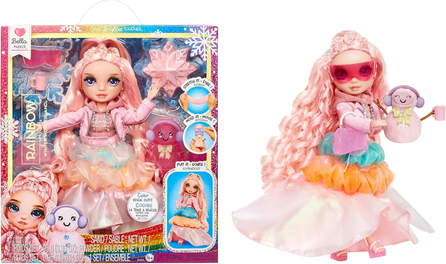 Rainbow High Winter Wonderland - Bella (Rosa) - Boneca Fashion de 28 cm, com Neve Mágica Escondida que se Transforma com Água, Acompanha Kit de Boneco de Neve, Adequada para Crianças de 4 a 12 Anos e Colecionadores.