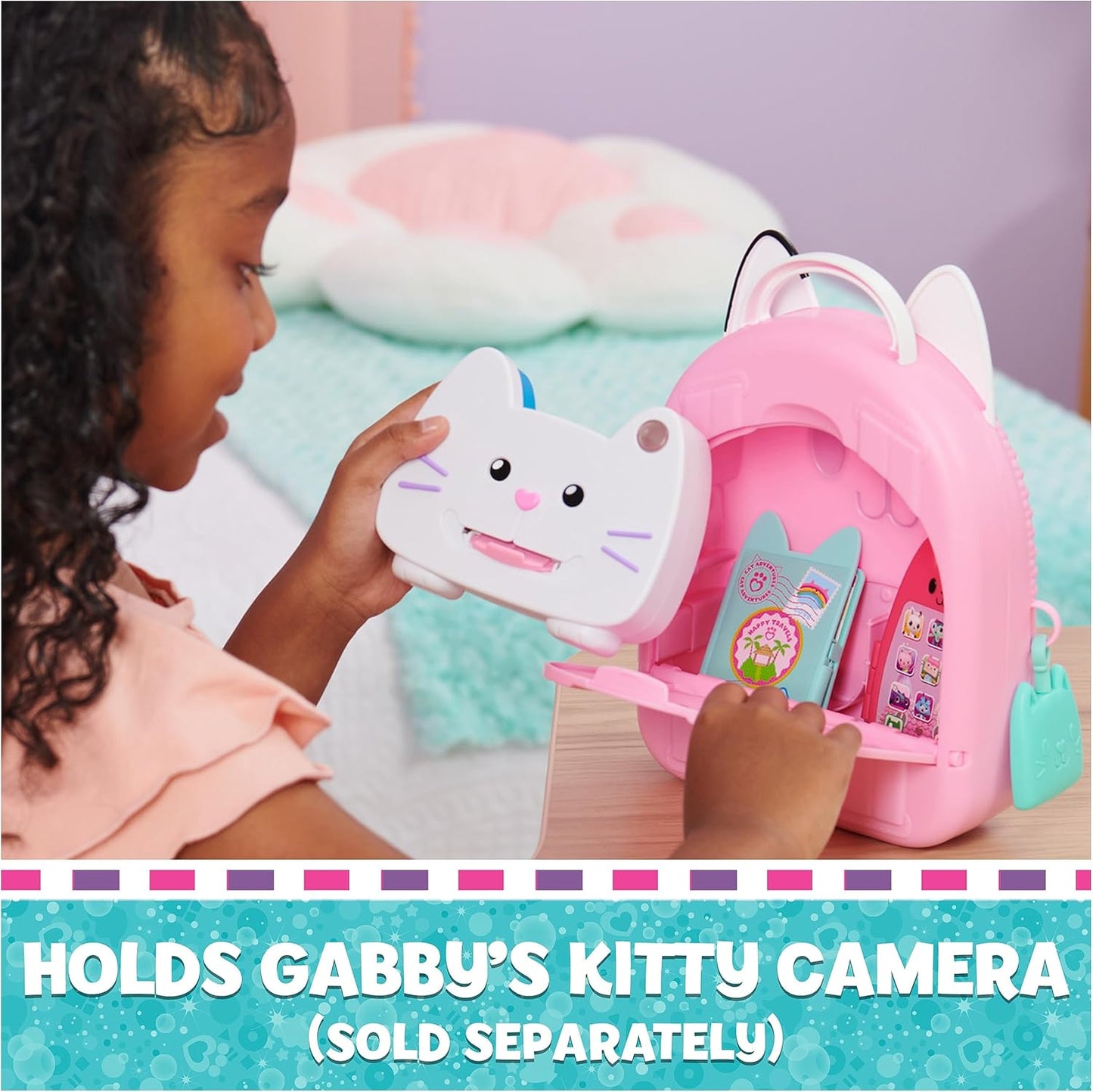 Gabby’s Dollhouse, Conjunto de Viagem Gabby Girl On-The-Go, Brinquedos de Viagem para Brincar de Faz-Tudo, Passaporte de Brinquedo, Telefone de Brinquedo e Bússola de Brinquedo, Brinquedos Infantis para Meninas e Meninos a partir de 3 Anos