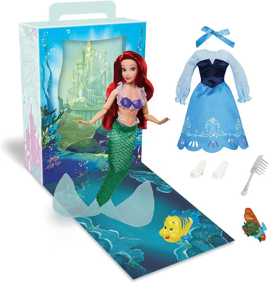 Disney Store Official Ariel Story Doll para crianças, A Pequena Sereia, 28 cm/11”, com linguado, 2 roupas, acessórios, pacote de colorir e atividades e caixa que se dobra para um palco de jogo, adequado para maiores de 3 anos