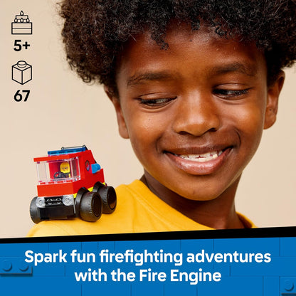 LEGO City Rides – Caminhão de Bombeiros de Brinquedo - Conjunto de Construção de Veículos de Emergência com Minifigura de Bombeiro Júnior - Lembrancinhas de Festa - Pequeno Presente Colecionável para Meninos a partir de 5 Anos - 60482