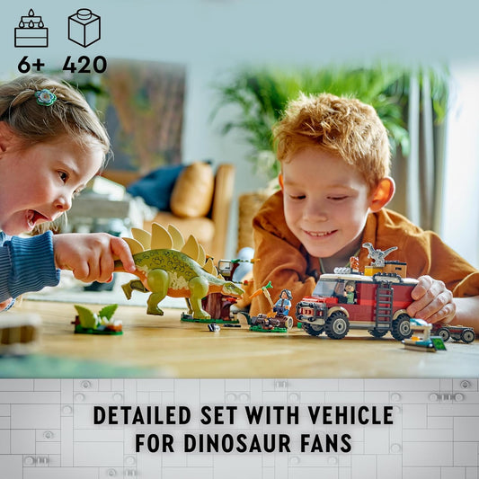 LEGO Jurassic World Misiones de Dinosaurios: Juego de Descubrimiento de Estegosaurio para niños y niñas de 6 años en adelante, con una Figura de Dinosaurio, Regalo de cumpleaños para niños y fanáticos de Ben y Sammy