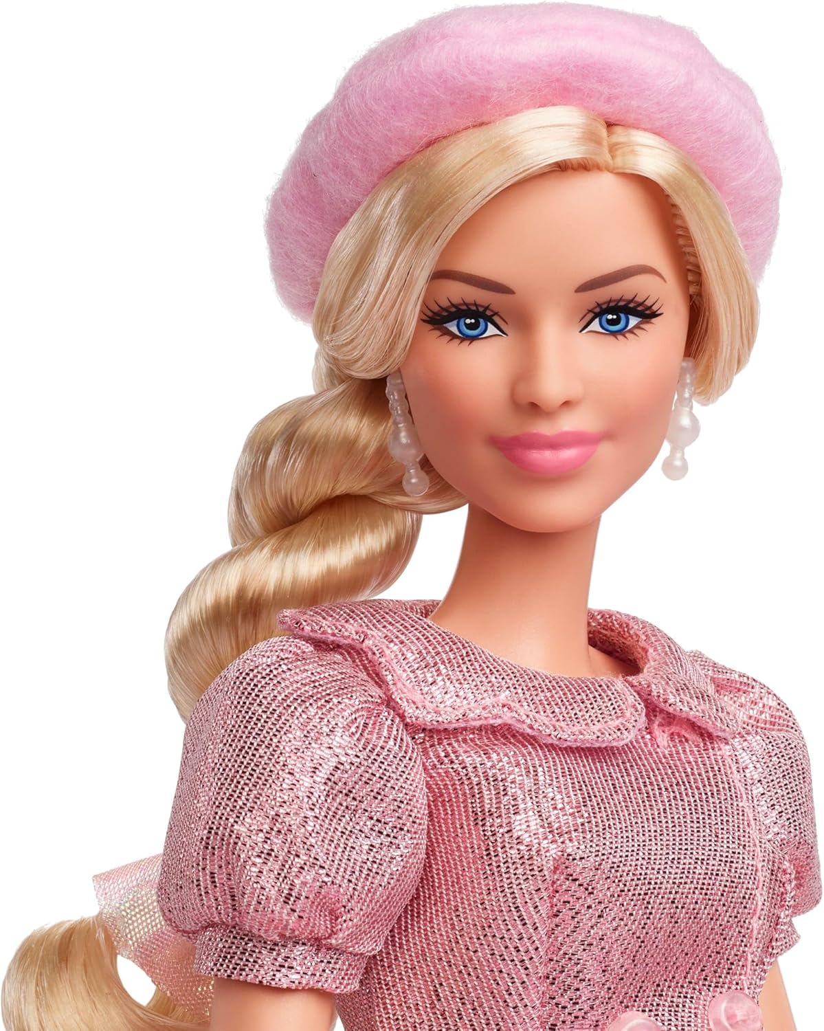 Barbie: O Filme - Boneca Colecionável, Margot Robbie como Barbie, Vestindo Blusa Rosa e Saia Tutu, com Cabelo Penteado e Joias Combinando, JBJ53