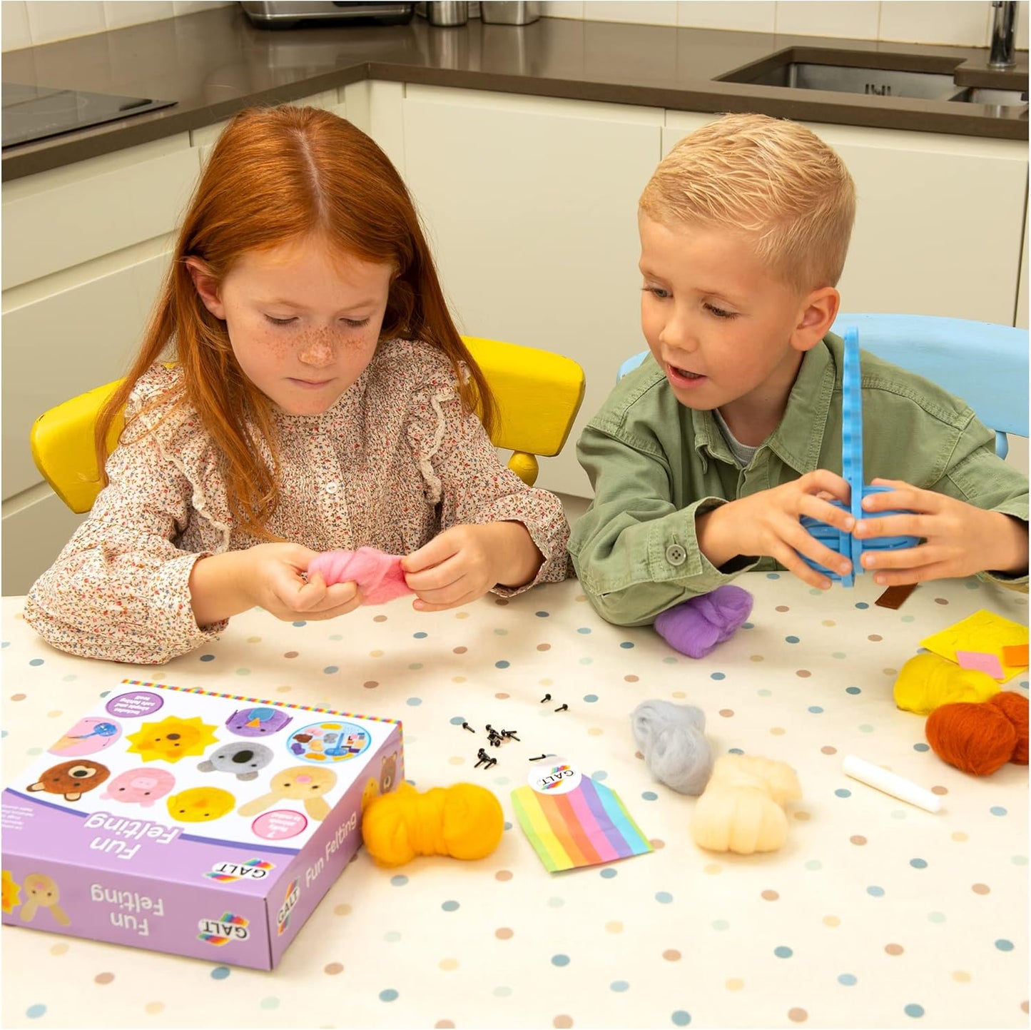 Galt Toys, Amigos de Feltro, Kit de Costura, Kits de Artesanato Infantil, A partir de 6 Anos, Galt Toys, Feltragem Divertida, Artesanato em Feltro para Crianças, A partir de 5 Anos, Galt Toys, Costure uma Imagem, Kits de Artesanato Infantil