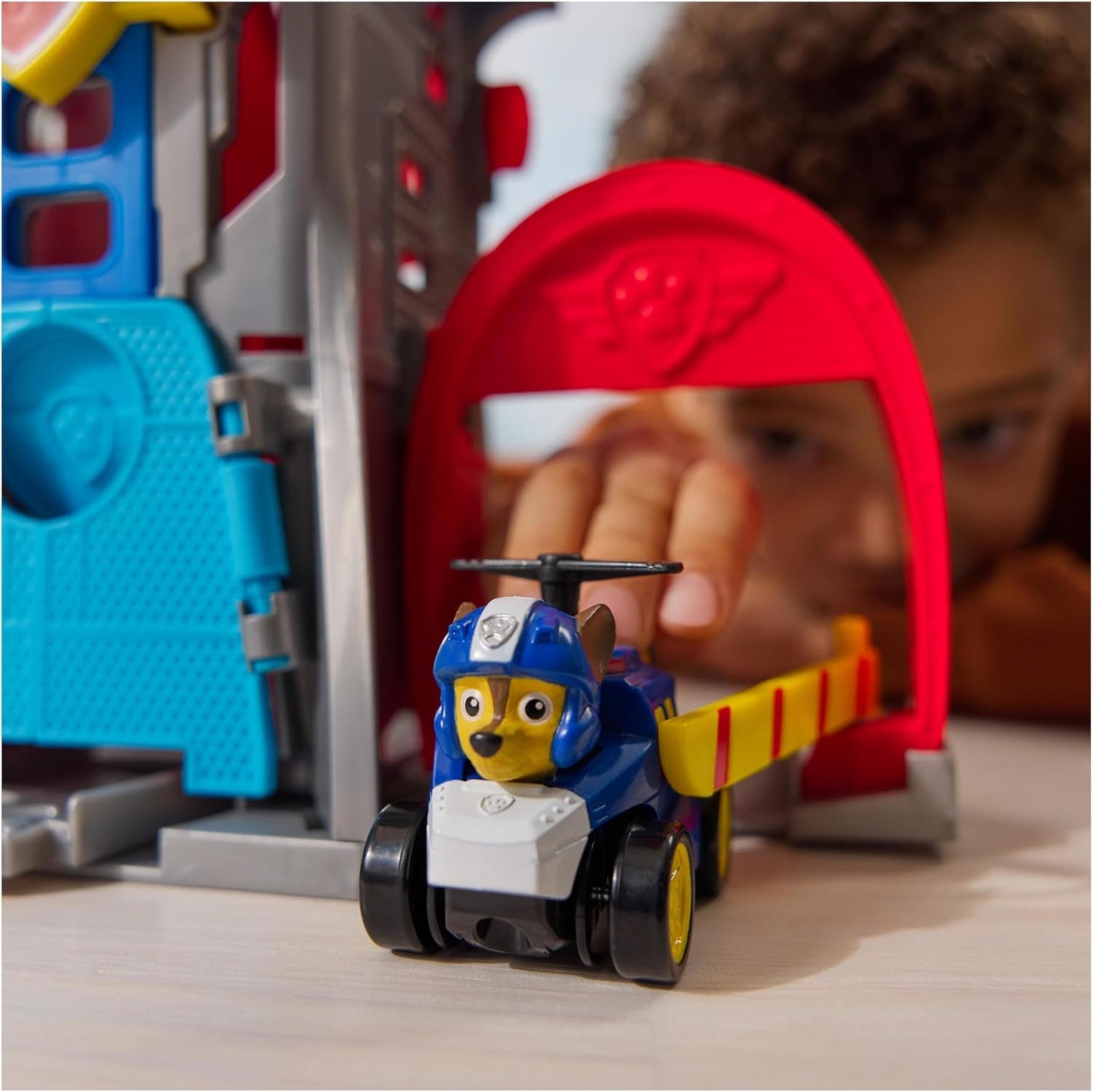 Paw Patrol: Conjunto de Brinquedo Aeroporto Air Rescue, Pup Squad Adventure Bay, com Lançador de Carrinhos de Brinquedo Chase, Brinquedo Infantil para Meninos e Meninas a partir de 3 Anos