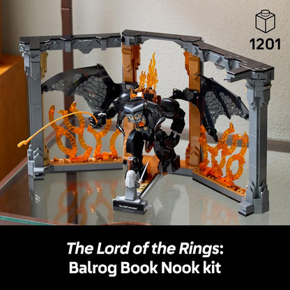 LEGO Ícones O Senhor dos Anéis: Balrog Book Nook - Decoração de estante faça você mesmo com uma minifigura de Gandalf, o Cinzento, e uma figura de dragão - Presente colecionável para fãs - 10367
