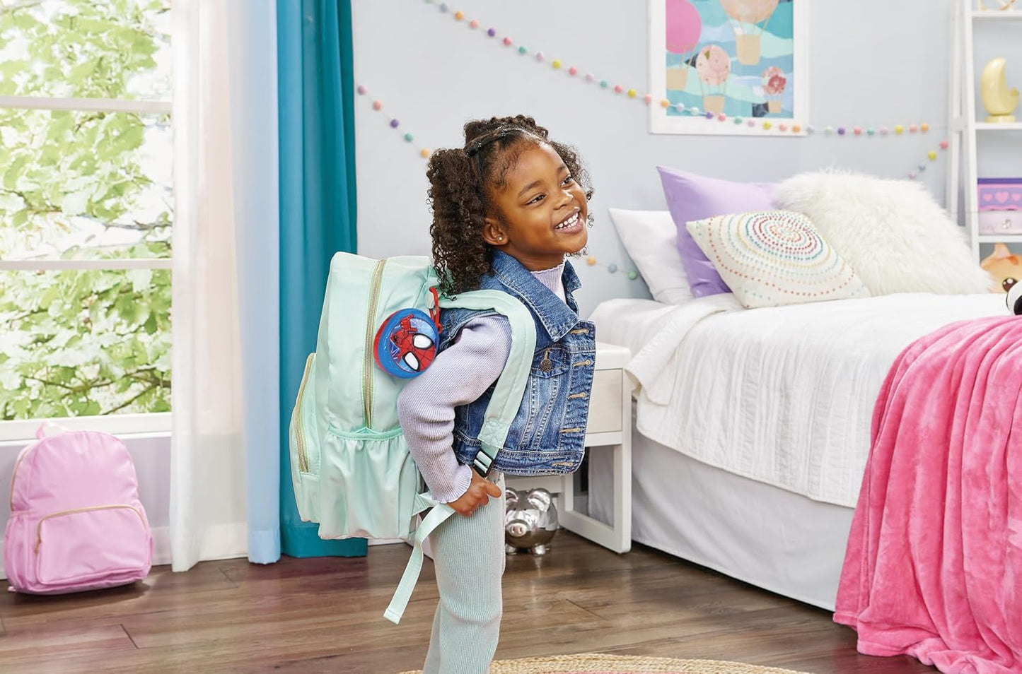 VTech Homem-Aranha e Seus Incríveis Amigos: Homem-Aranha Portátil, Brinquedo Oficial do Homem-Aranha com 5 Jogos Interativos e Bolsa Acoplável, Formas, Números e Padrões, Para Crianças a partir de 3 Anos