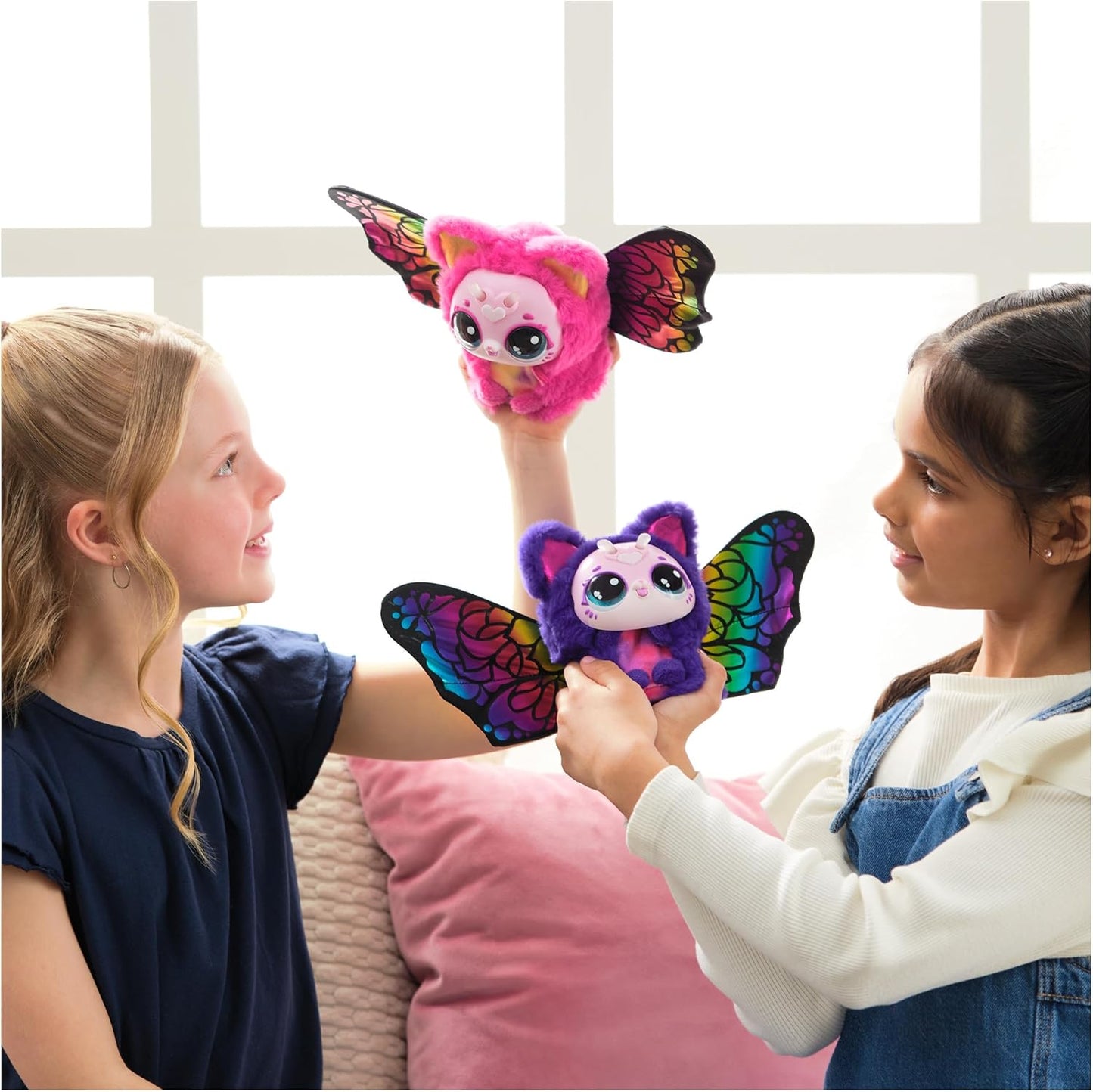 HATCHIMALS Bloomables, brinquedo interativo surpresa e flor com revelação e transformação repetíveis, mais de 100 sons e reações (os estilos variam), brinquedos infantis para meninas e meninos.