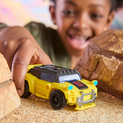 Transformers CYBERWORLD Cyber Changers Bumblebee Figura de Acção