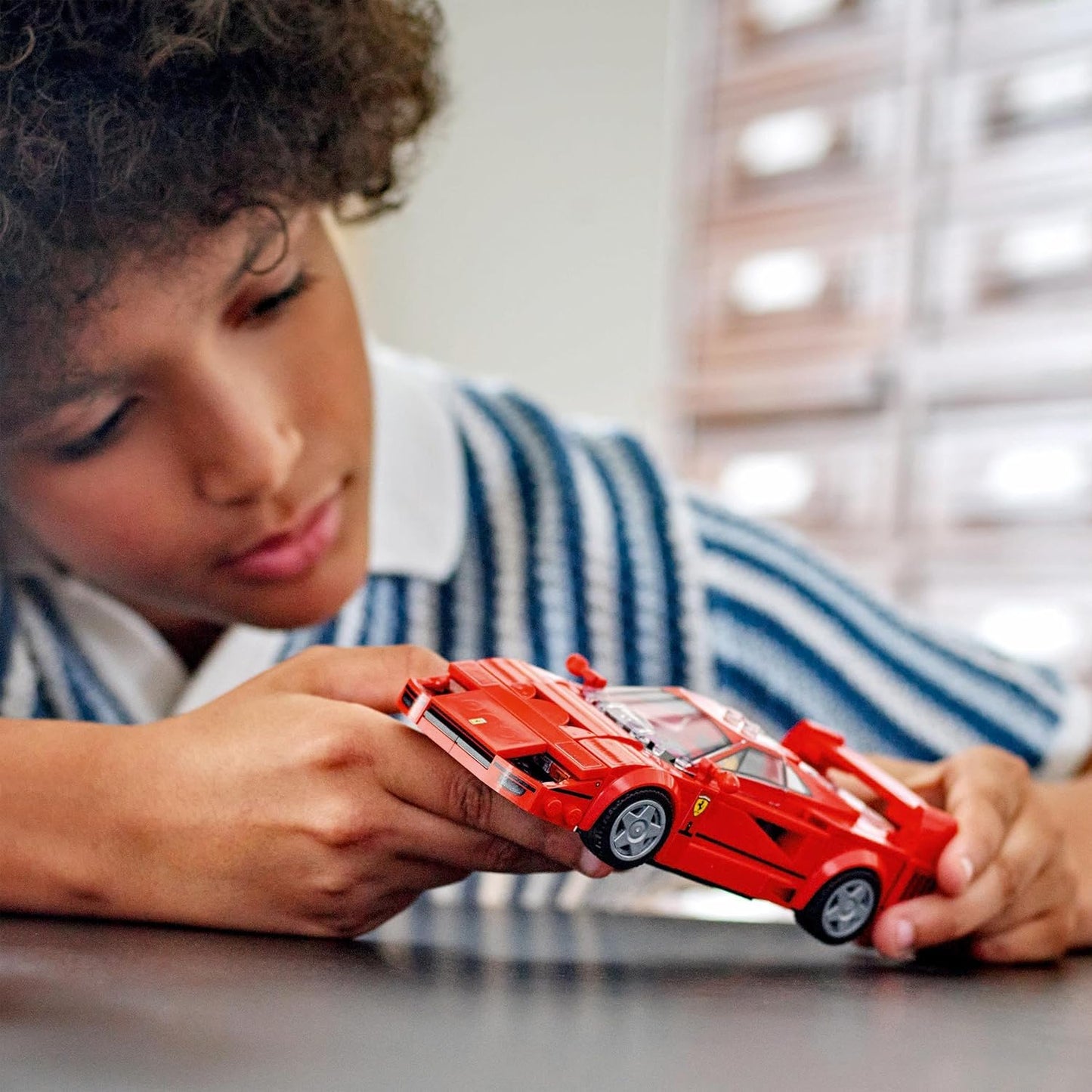 LEGO Speed ​​Champions Superdeportivo Ferrari F40 para construir, modelo de coche de juguete para niños y niñas a partir de 9 años, con minifigura del conductor, decoración de la habitación infantil, idea de regalo 76934