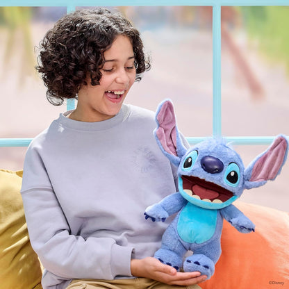 WOW! STUFF Disney Chatty Stitch Deluxe, Puppetronic Stitch, Marionete Animatrônica, Mais de 50 combinações de ação e som, 30 cm/12 polegadas de altura, Idades de 6 a adulto, Azul