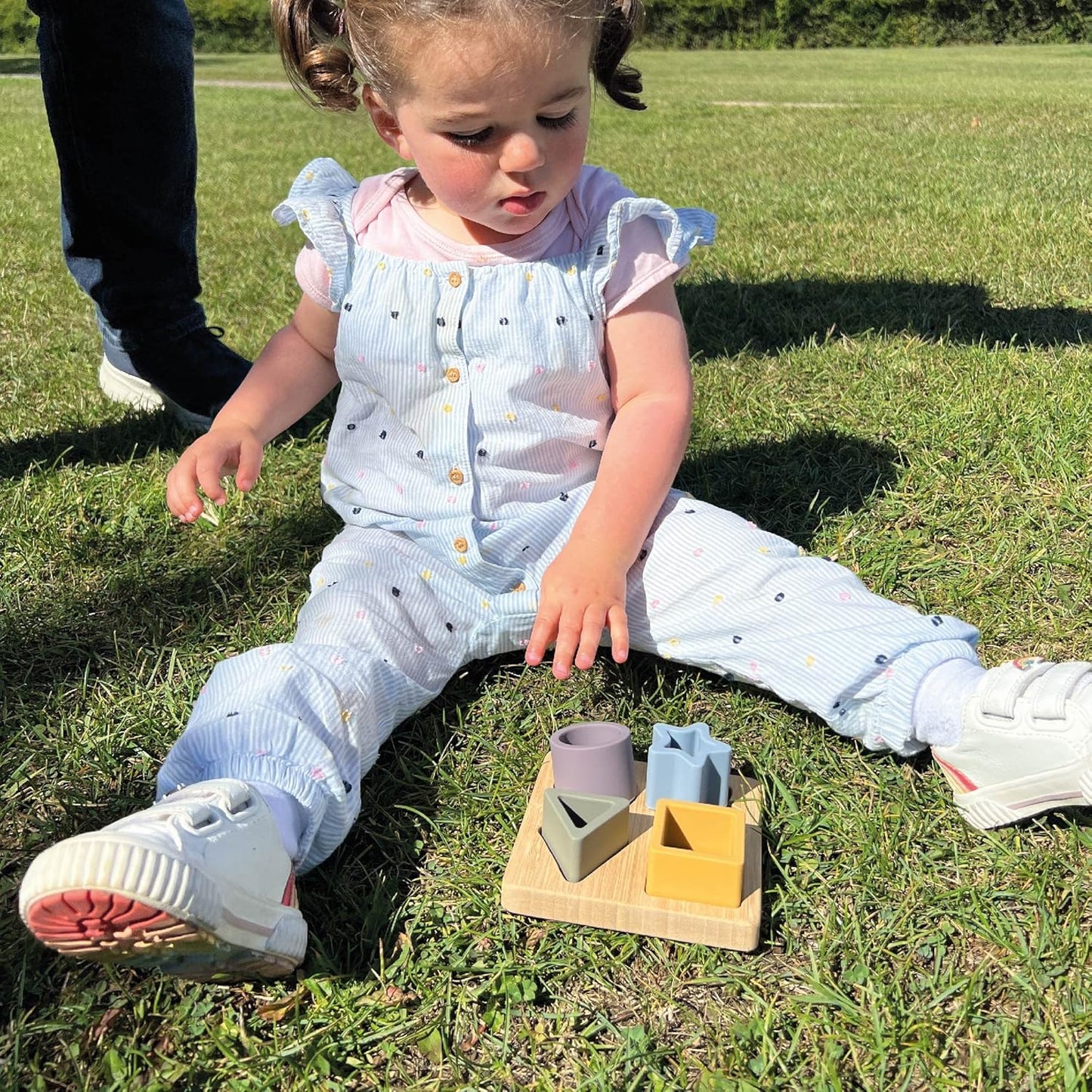 Nuby  Brinquedo de classificação de formas, multicolorido, tamanho único