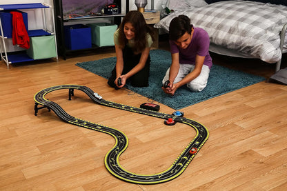 Scalextric Micro Scalextric - Ryan's World Race con Ryan World Tour - Exclusivo de Amazon