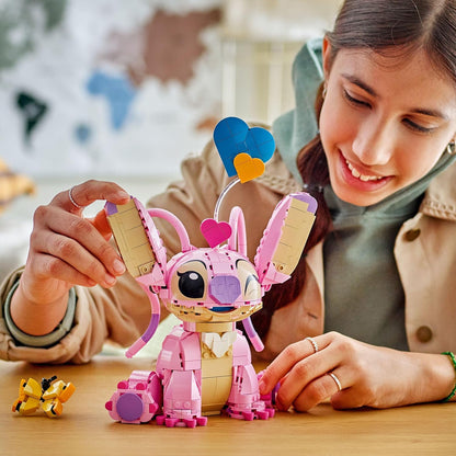 LEGO | Disney Angel - Brinquedo de Construção Lilo & Stitch - Figura de Exibição Construída com Peças, 3 Balões de Coração e uma Borboleta - Presente para Meninas e Meninos a partir de 9 Anos e Fãs Adultos - 43257