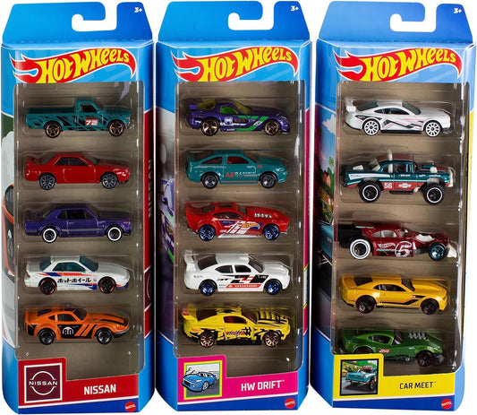 Hot Wheels Paquete de 5 15 autos de juguete, 3 paquetes temáticos de 5 vehículos 1:64, detalles auténticos, decoración realista, regalo para coleccionistas y niños a partir de 3 años, HNM05