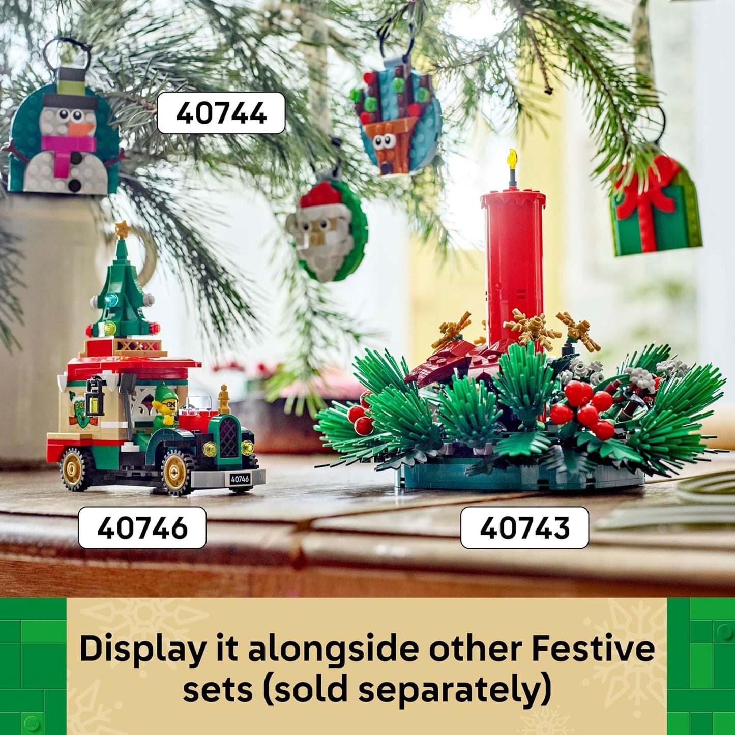 LEGO Conjunto de Enfeites de Natal - Brinquedo de Construção com 4 Decorações para Pendurar, incluindo Papai Noel, um Boneco de Neve e uma Rena - Diversão em Família - Presente para Crianças a partir de 6 Anos - 40744