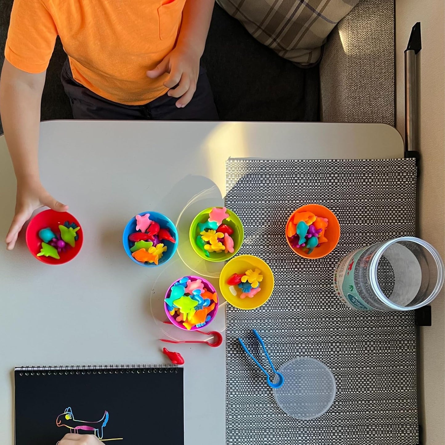 Jaques of London Brinquedos de classificação por cores para crianças pequenas | Brinquedos educativos para crianças de 3, 4 e 5 anos | Brinquedos de contagem subaquáticos | Brinquedos Montessori | Desde 1795